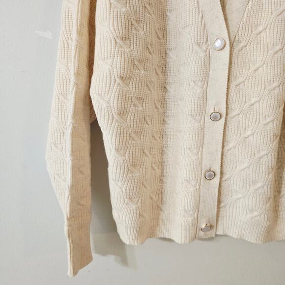 NWT Belldini Ecru Button Up Cardigan Sweater Shimmer Size L Large - Picture 3 of 12